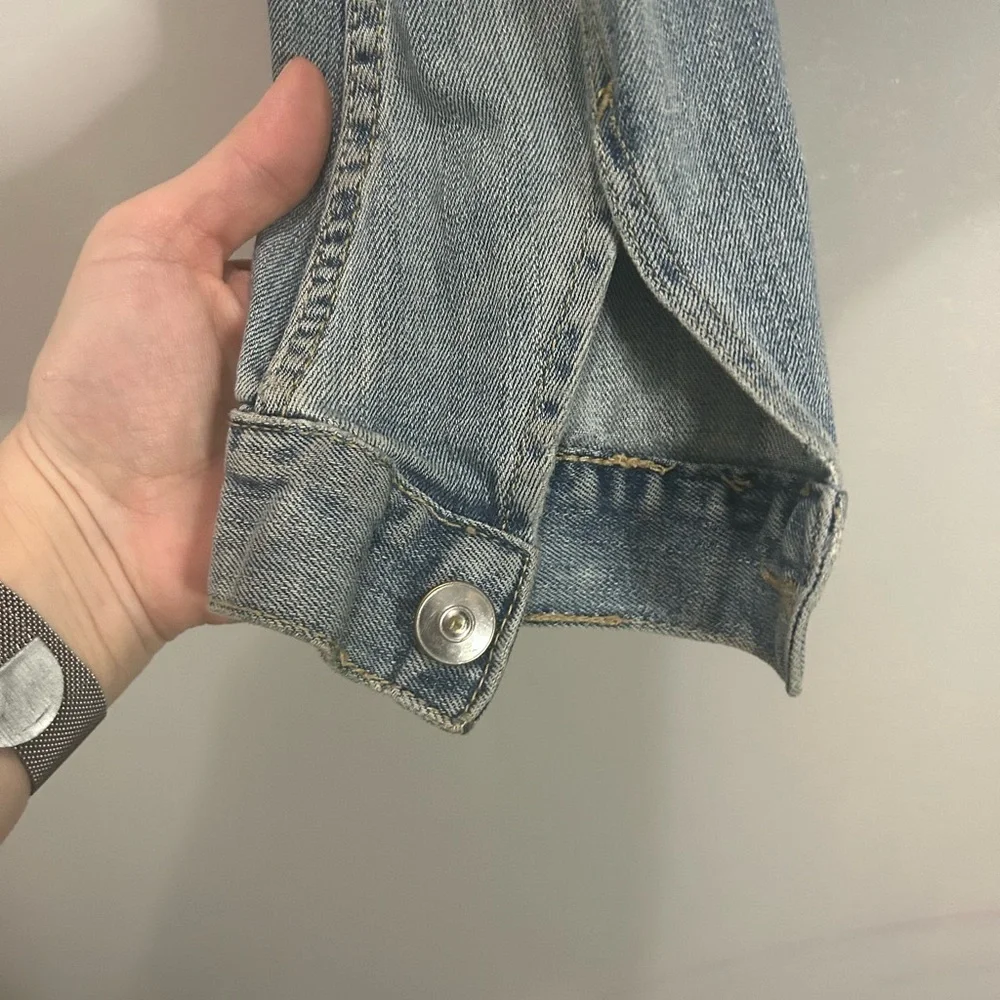 Washed Denim Jacket by H&M size 6 - Picture 5 of 8